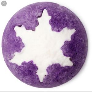 ❄️Lush Cosmetics PLUM SNOW BUBBLE BAR❄️